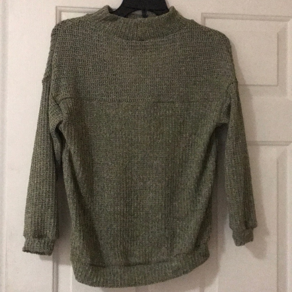 sweater - Picture 2 of 3